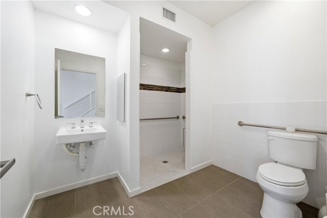 Foto del edificio - 629 W 17th St