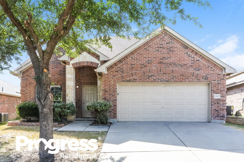 12521 Viewpoint Ln, Burleson, TX 76028 House Rental in Burleson, TX