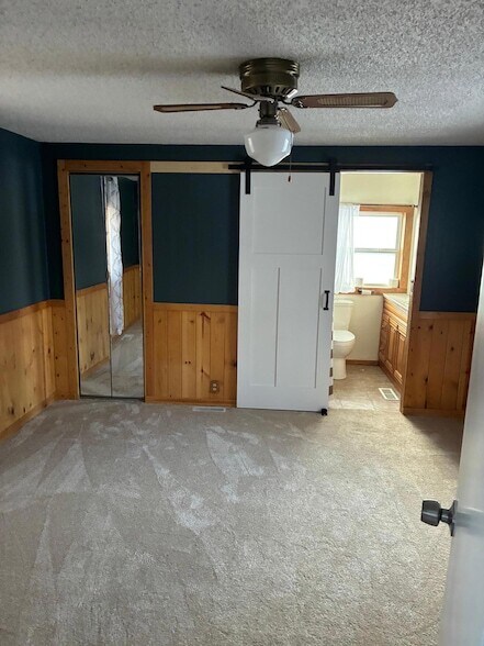 Building Photo - 8102 Oakwood Ave NE