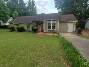 Building Photo - 313 Peachtree Dr
