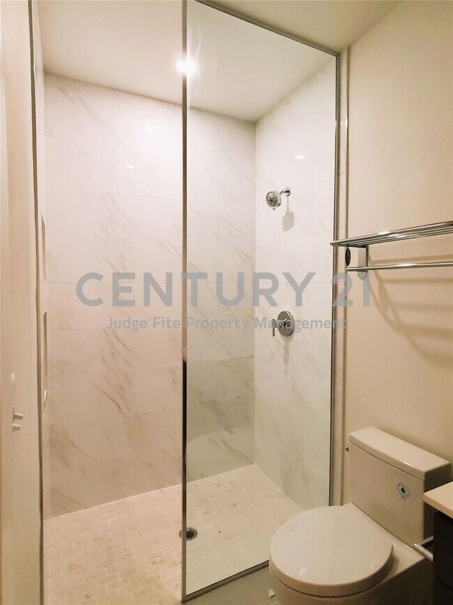 Building Photo - Luxury 1/1 Apartment in Waxahachie For Rent!