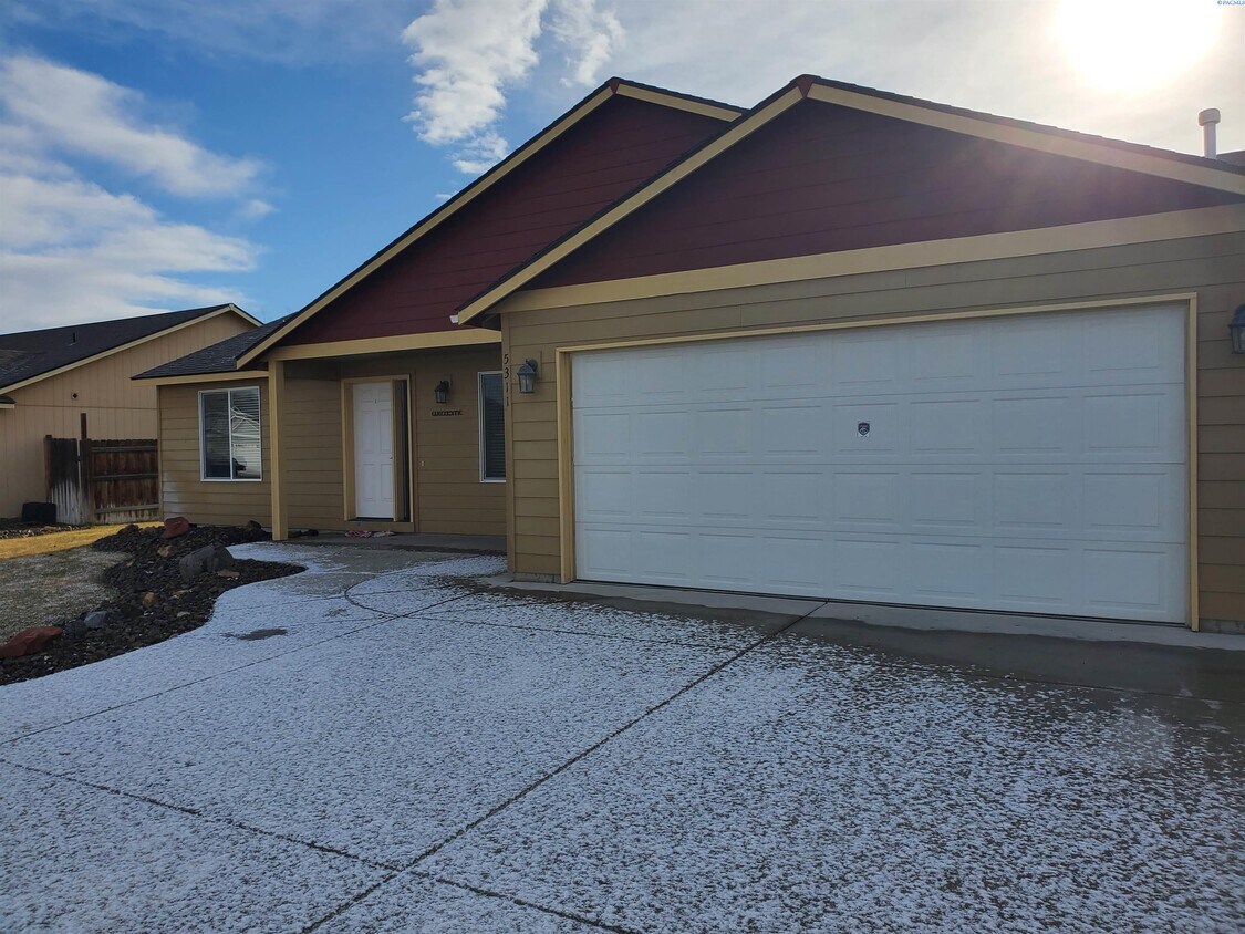 Foto principal - 5311 Jackson Ln