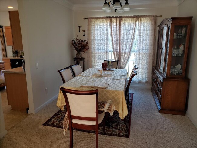 Foto del edificio - 8689 Pathfinder Rd
