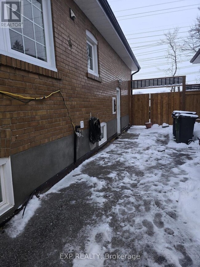 Building Photo - 74 Ranstone Gardens