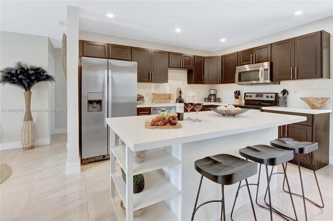 Foto del edificio - 1737 NE 7th Terrace
