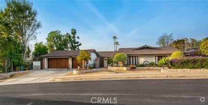Building Photo - 27151 Mission Hills Dr