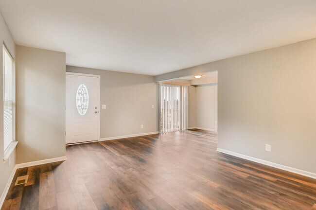 Building Photo - 64 Brookshire Dr