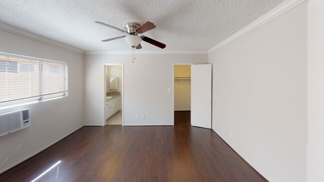 Building Photo - Hayworth Apartments