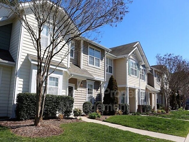 Photo - 308 Hamlet Park Dr Townhome