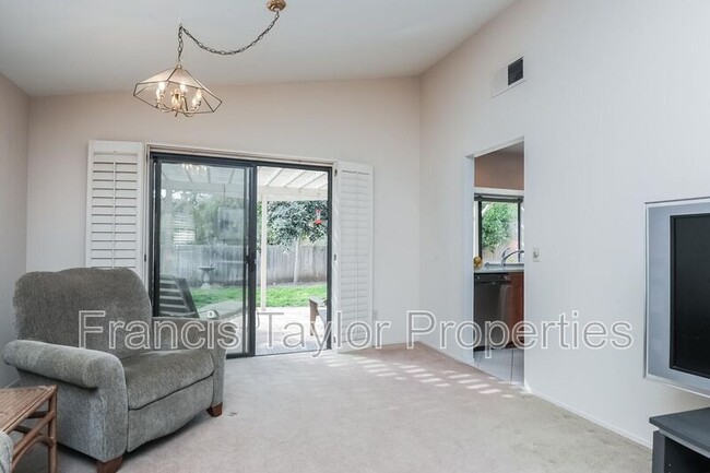 Foto del edificio - 2327 Fair Oak Ct