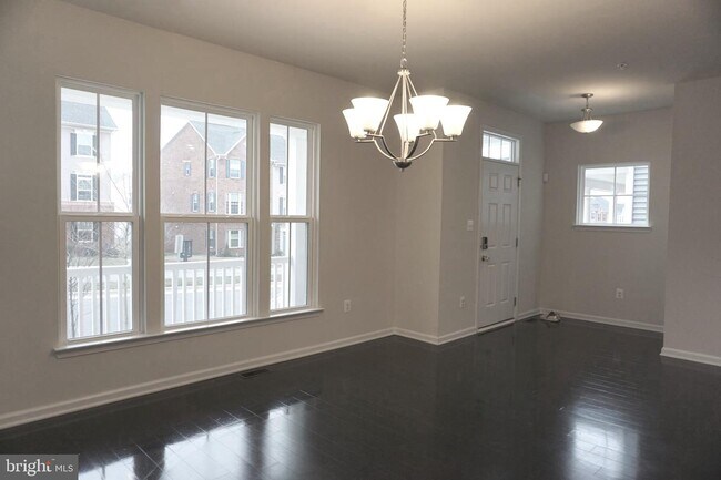 Foto del edificio - 22222 Broadway Ave