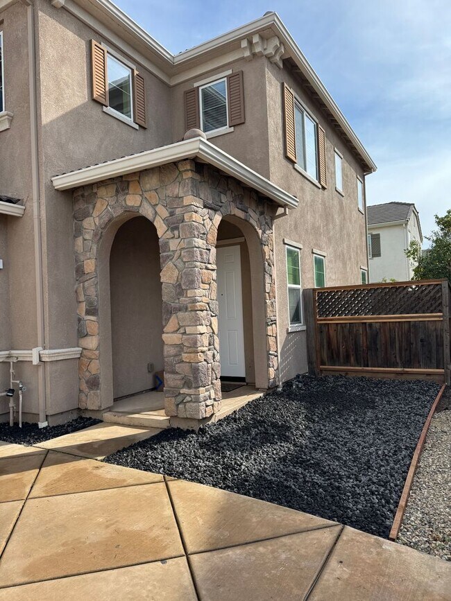 Foto del edificio - ***OPEN HOUSE*** FEBUARAY 22, 2025 10:30-1...