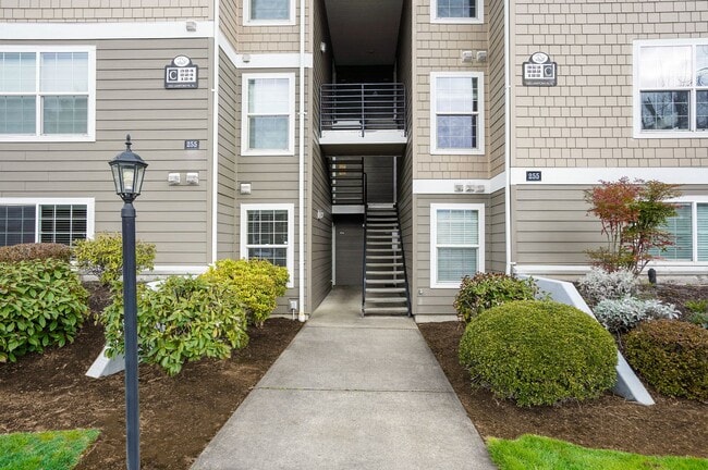 Interior Photo - Lakepoint at Inland Shores