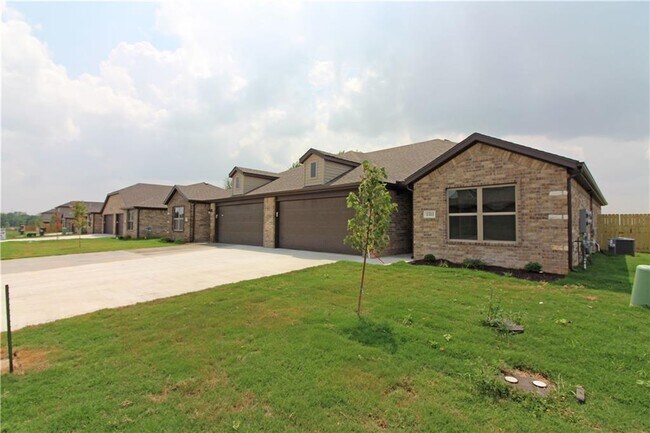 Foto del edificio - 1511 Purple Finch St
