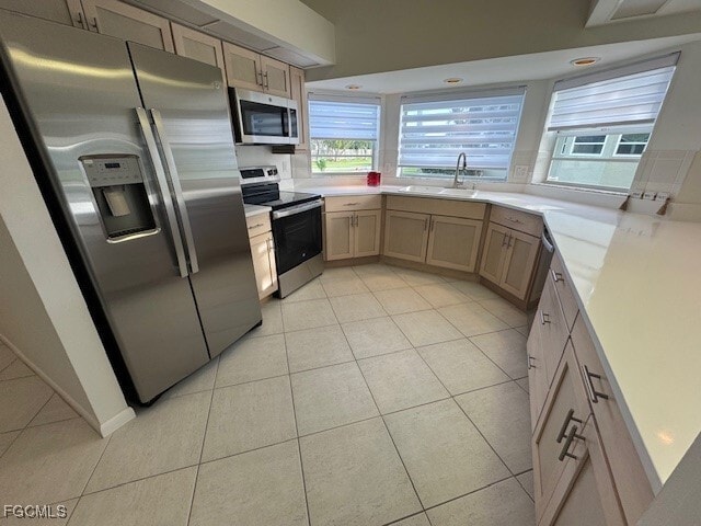 Foto del edificio - 604 McGregor Park Cir