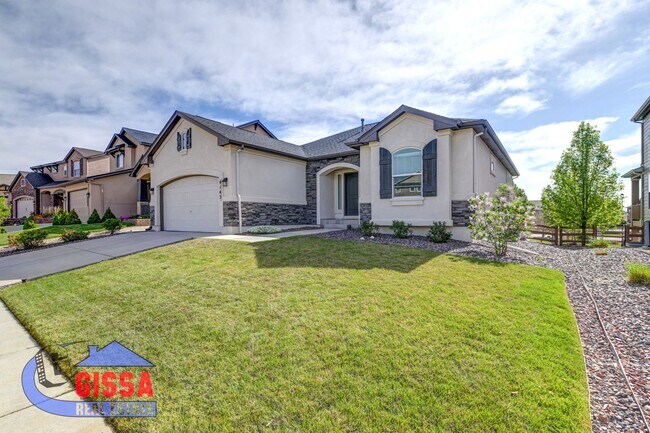 Foto del edificio - Beautiful home with 5 bedrooms, 4 bathroom...
