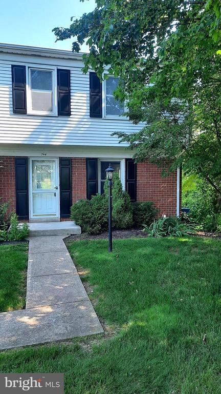 Foto principal - 744 Allenview Dr