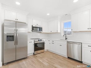 Building Photo - 325 Coram Ave