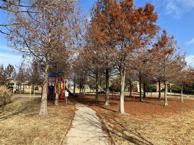 Foto del edificio - 7585 Hidden Cove Ln