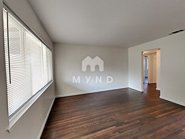 Foto del edificio - 1930 Buckeye Dr