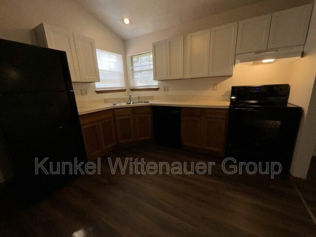 Building Photo - 39 S Cherry Hills