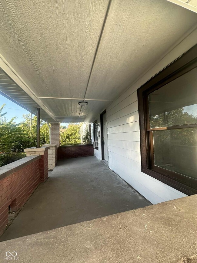 Building Photo - 1437 Kappes St