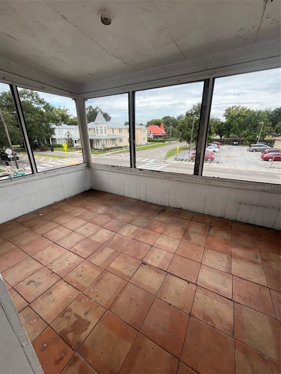 Foto del edificio - 301 E Palm Ave