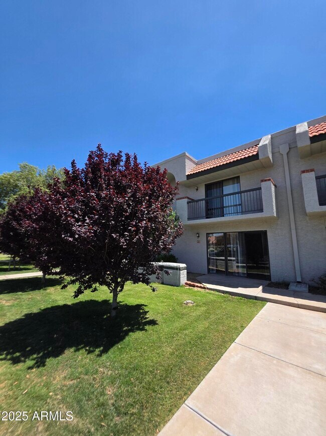 Foto del edificio - 18239 N 40th St