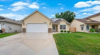 Primary Photo - 10670 Dragonfly Dr