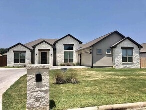 Building Photo - 120 Dove Ln