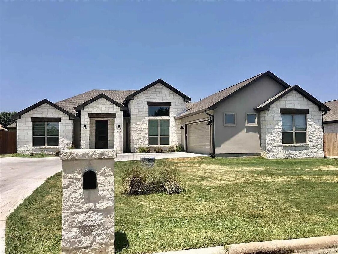 Foto principal - 120 Dove Ln