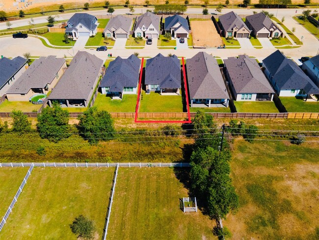 Building Photo - 19819 Palomino Pr Trl