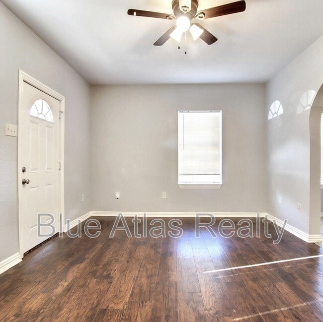 Photo - 2937 S Adams St Apartment