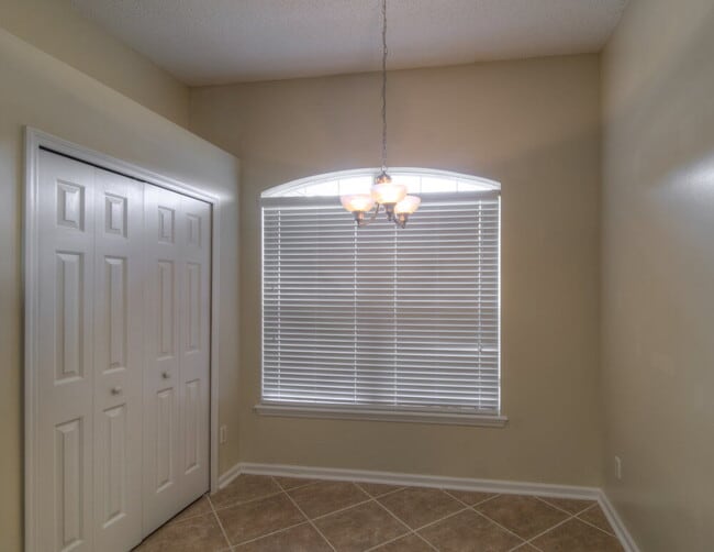 Building Photo - 10974 Darlington Oak Ct