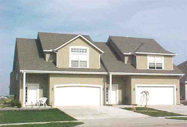 Building Photo - Willow Chase Twinhomes