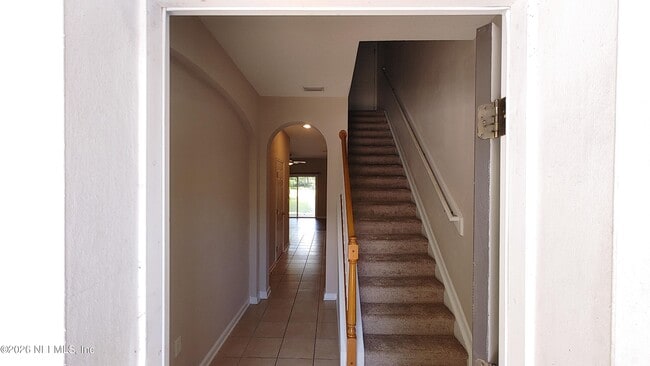 Building Photo - 5976 Pavilion Dr