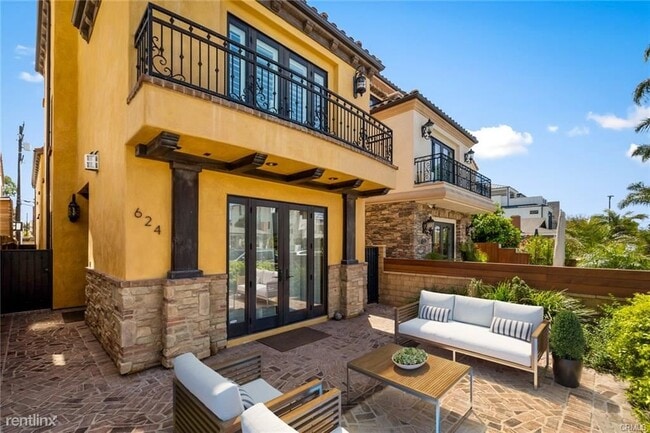 Foto del edificio - 4 br, 3.5 bath House - 624 13th St