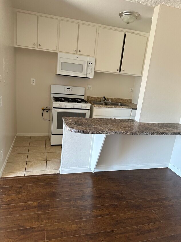 Foto principal - 5711 Fulcher Ave