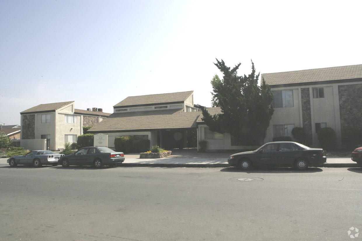 Primary Photo - CSC-Rye Canyon