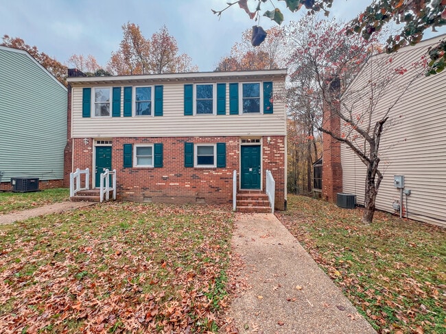 Building Photo - 22 Fox Hill Dr