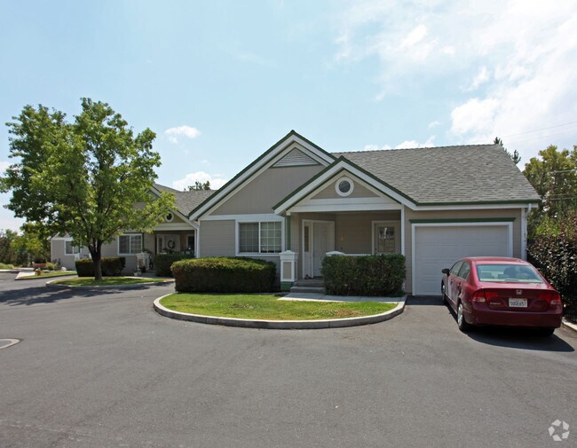 Alternativa - Silver Sage Village Apartments
