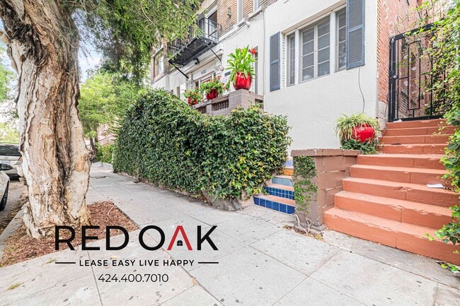 Building Photo - 532 S Coronado St