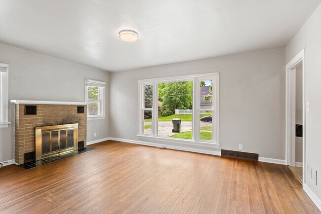 Foto del edificio - 915 W 9th St