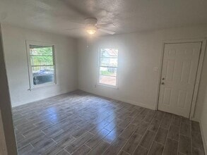 Building Photo - 608 Travis Ave