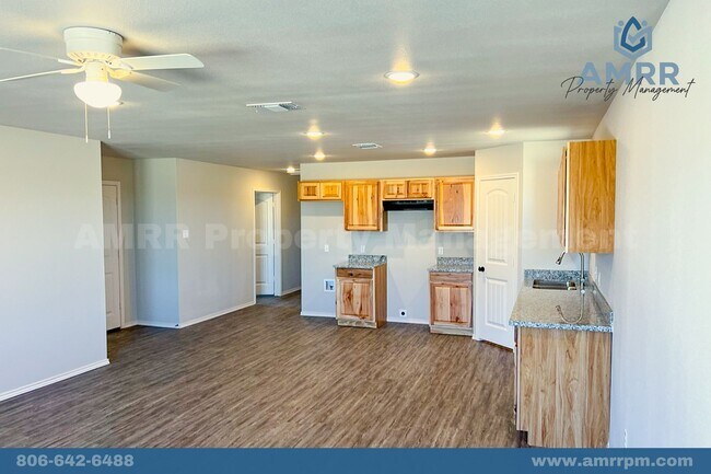 Foto del edificio - NEW 3 Bedroom Home ONLY $1,450 PER MONTH