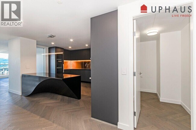 Photo du bâtiment - 1480 Howe St