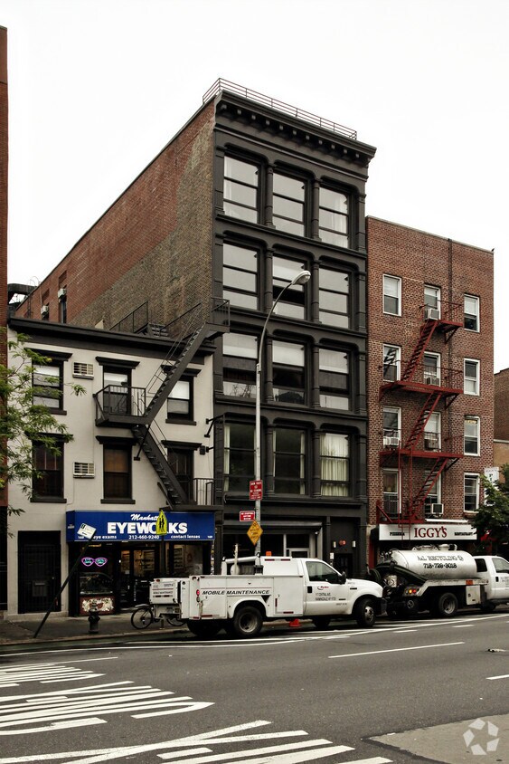 Primary Photo - 171 1st Ave