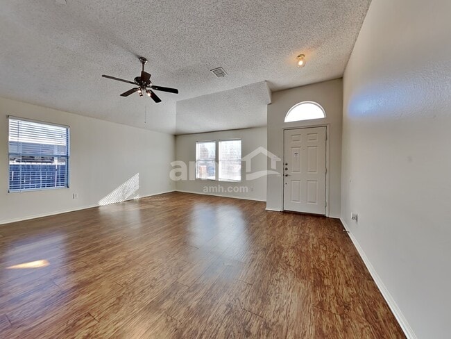 Building Photo - 5504 Londonderry Court