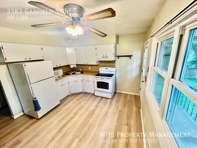 Foto del edificio - 3383 NE Garfield St