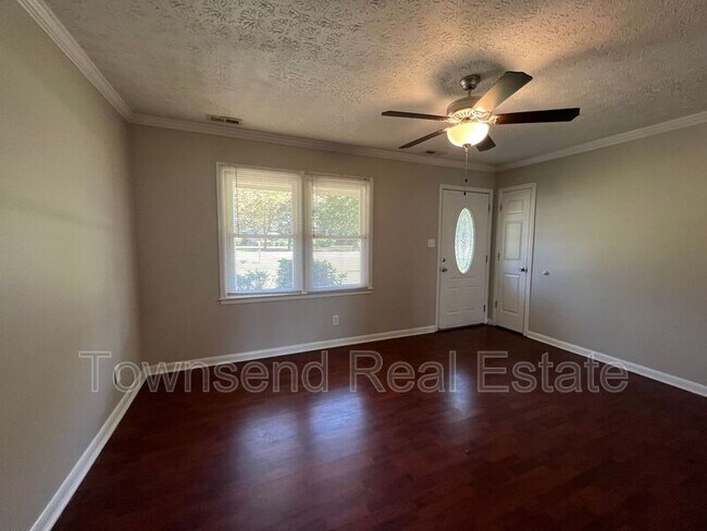 Building Photo - 7143 Stoney Point Rd